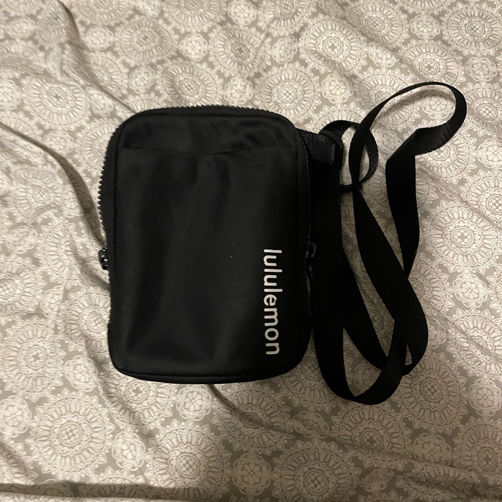 Lulu lemon cross body purse